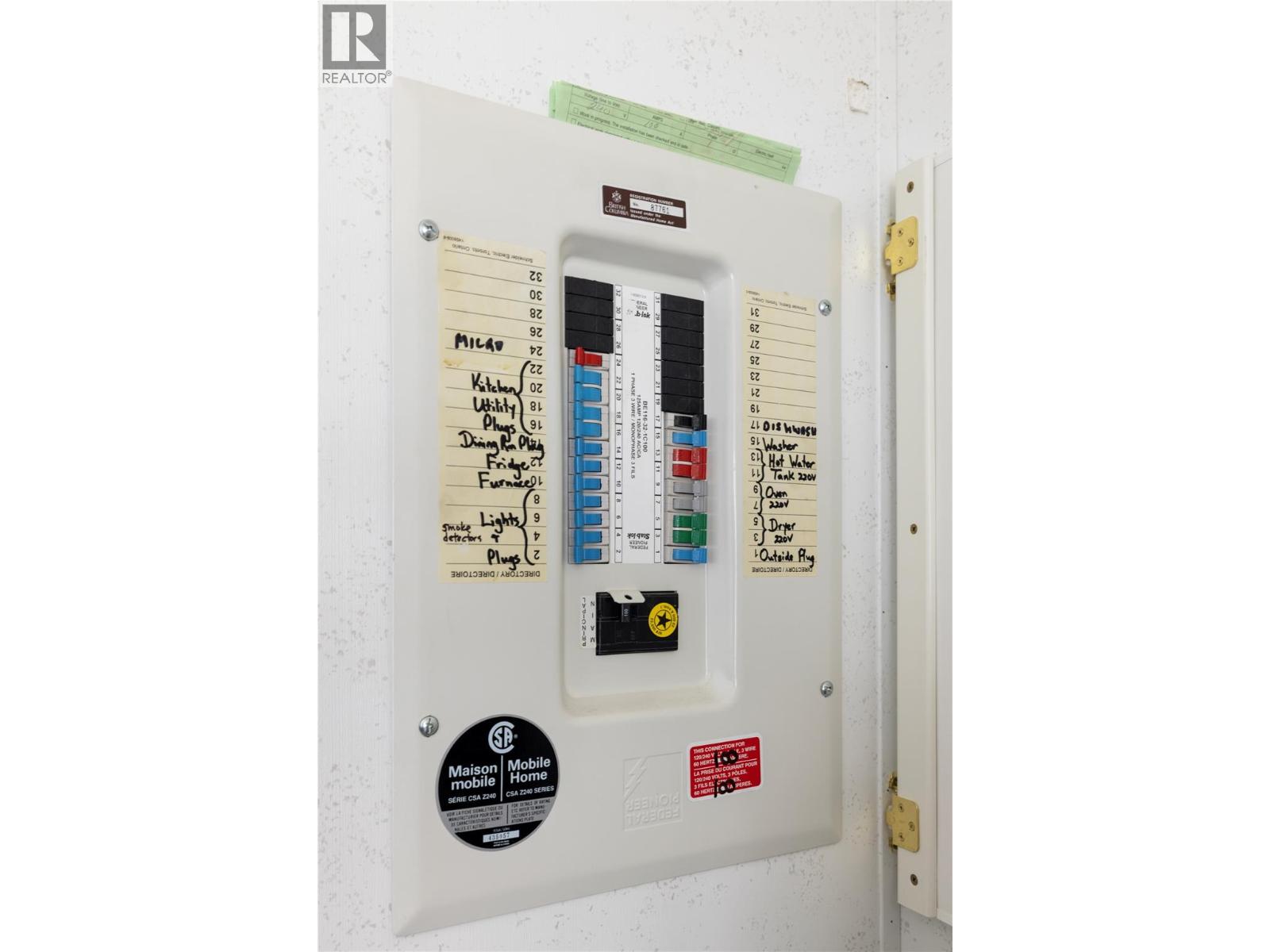 5760 Falkland Road Unit# 9, Falkland