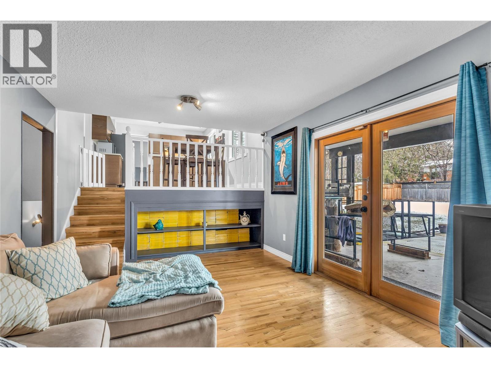 863 Hammer Avenue, Kelowna