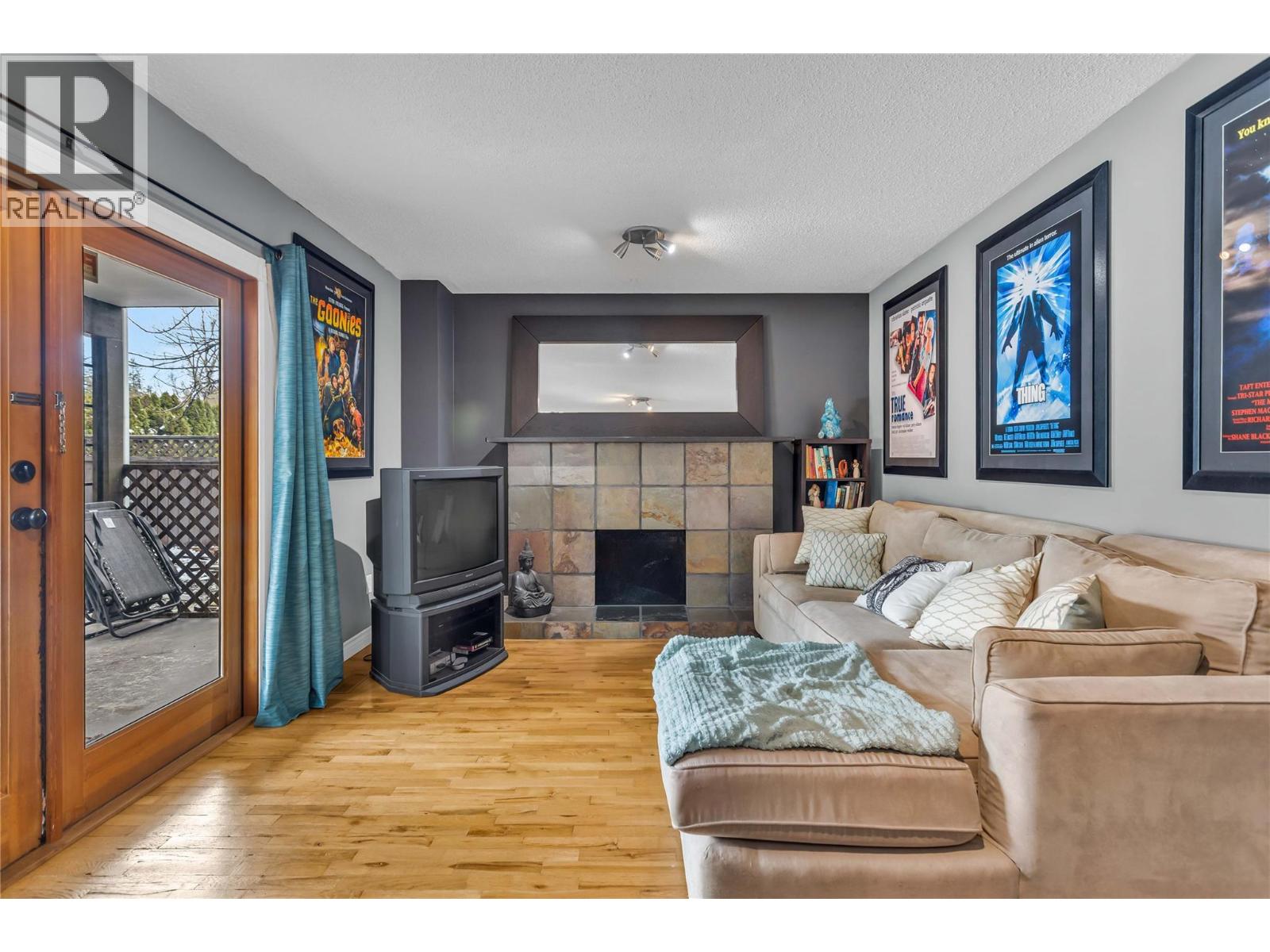 863 Hammer Avenue, Kelowna