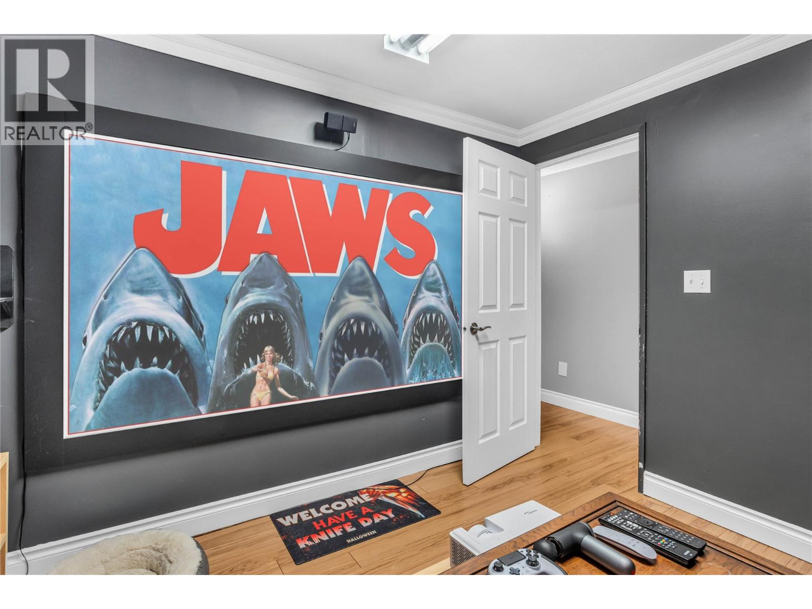 863 Hammer Avenue, Kelowna