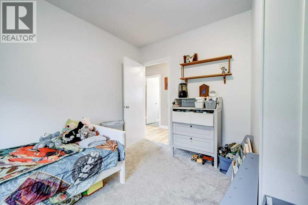 Single Family House Bungalow for Sale in   Street S Victoria Park Lethbridge 