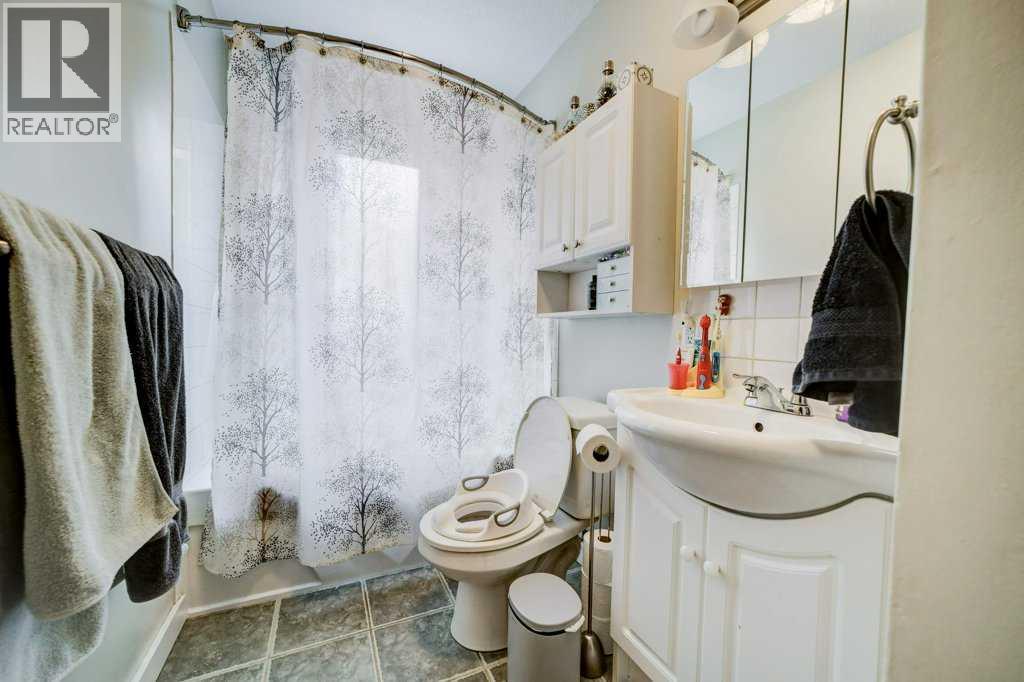 Single Family House Bungalow for Sale in   Street S Victoria Park Lethbridge 