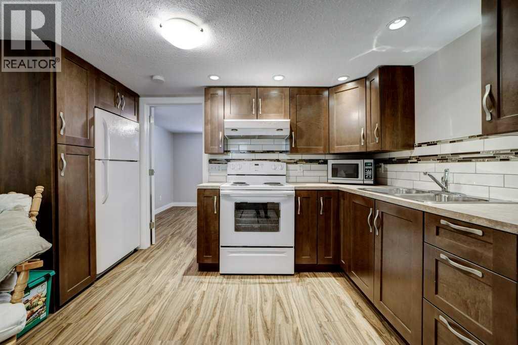 Single Family House Bungalow for Sale in   Street S Victoria Park Lethbridge 