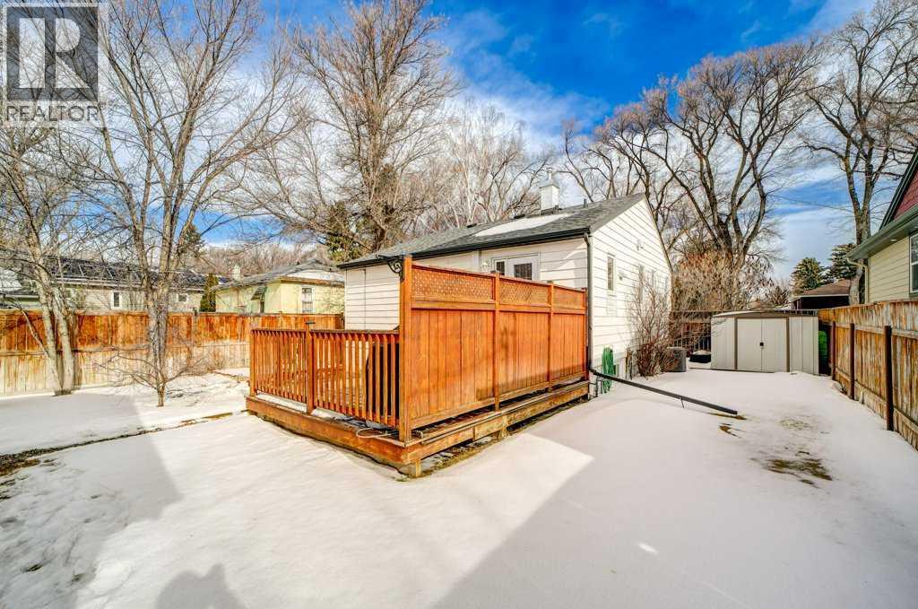Single Family House Bungalow for Sale in   Street S Victoria Park Lethbridge 