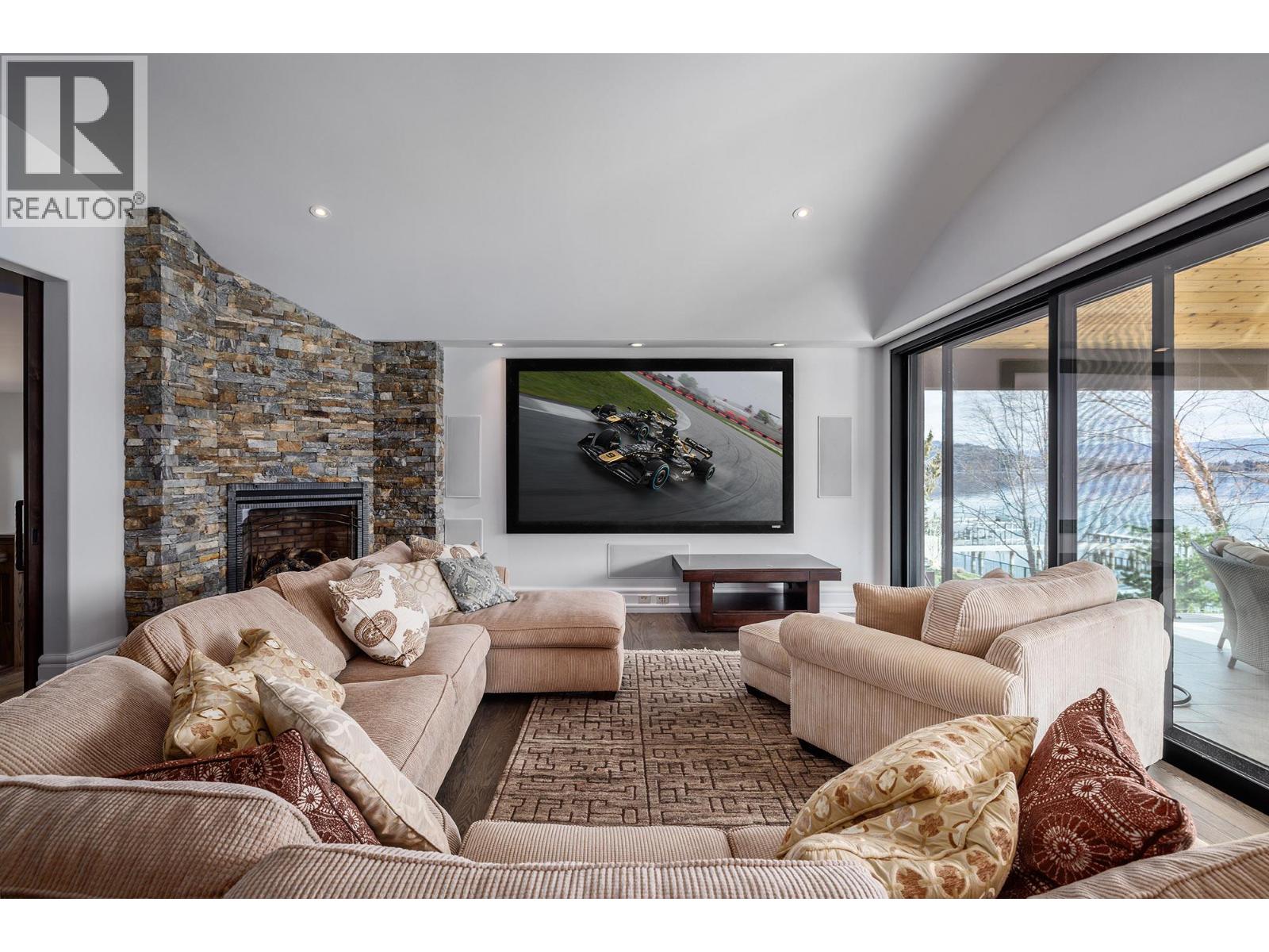 4165 Gellatly Road, West Kelowna