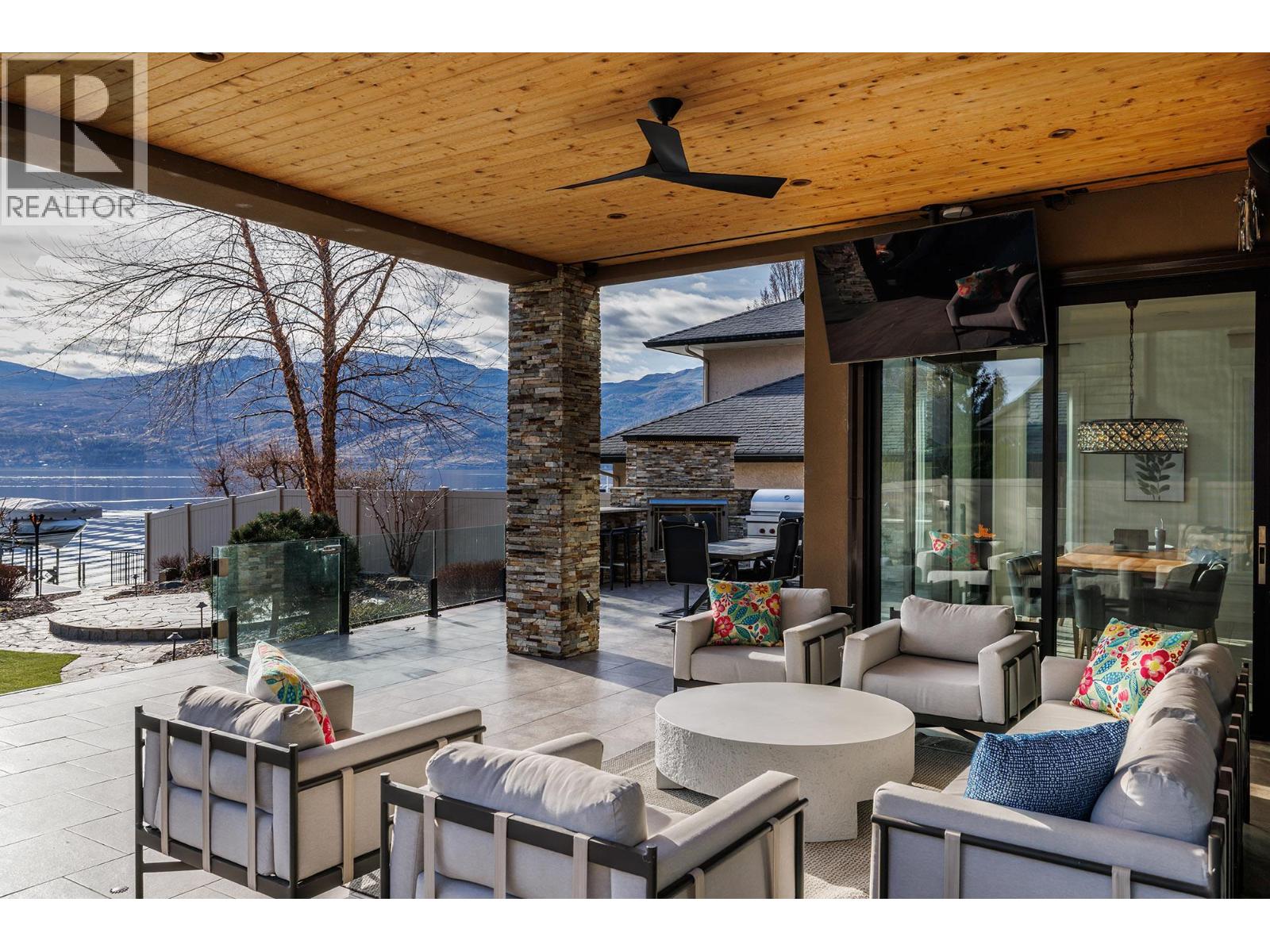 4165 Gellatly Road, West Kelowna