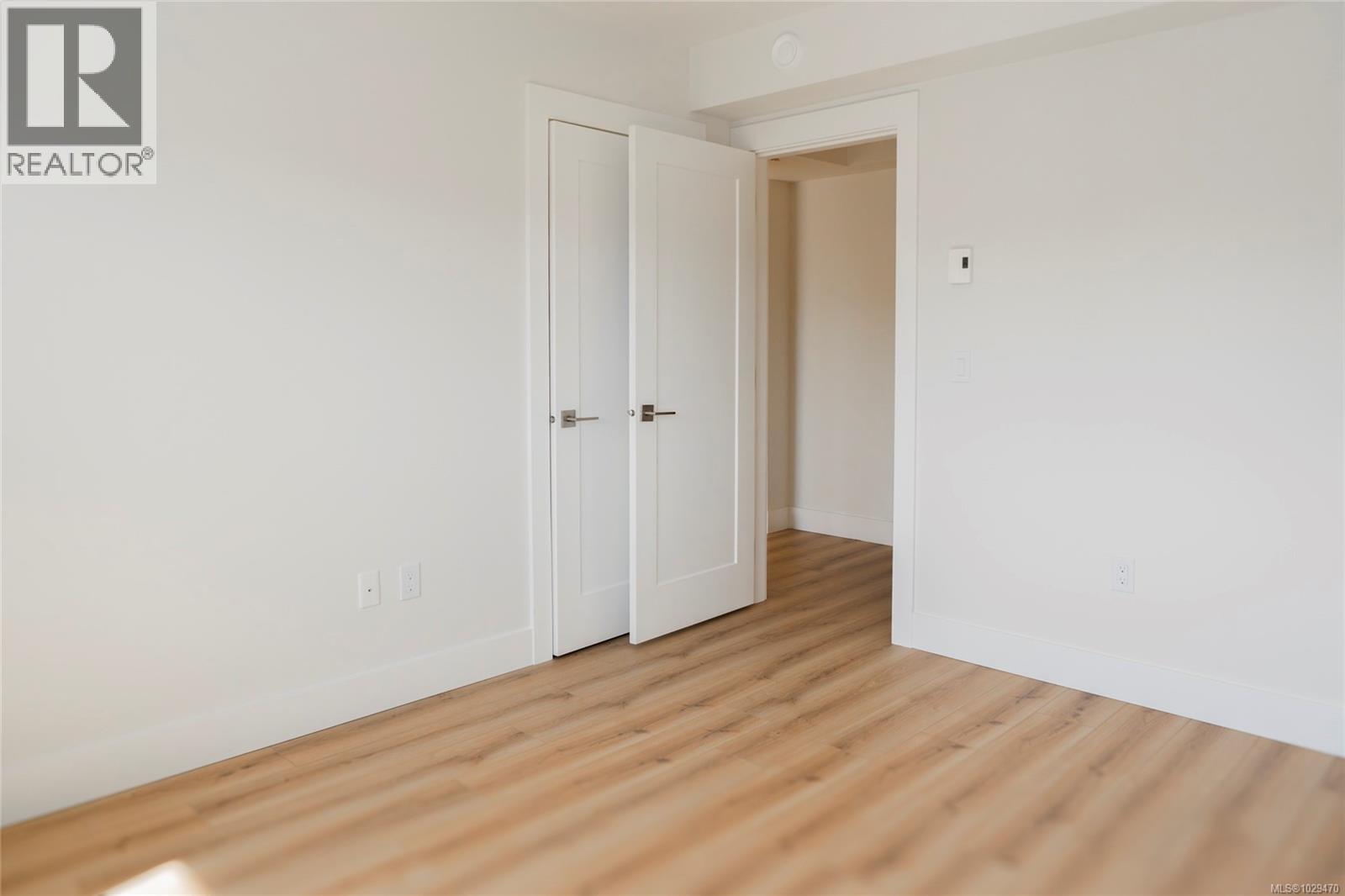 #507 45 Haliburton St - 29