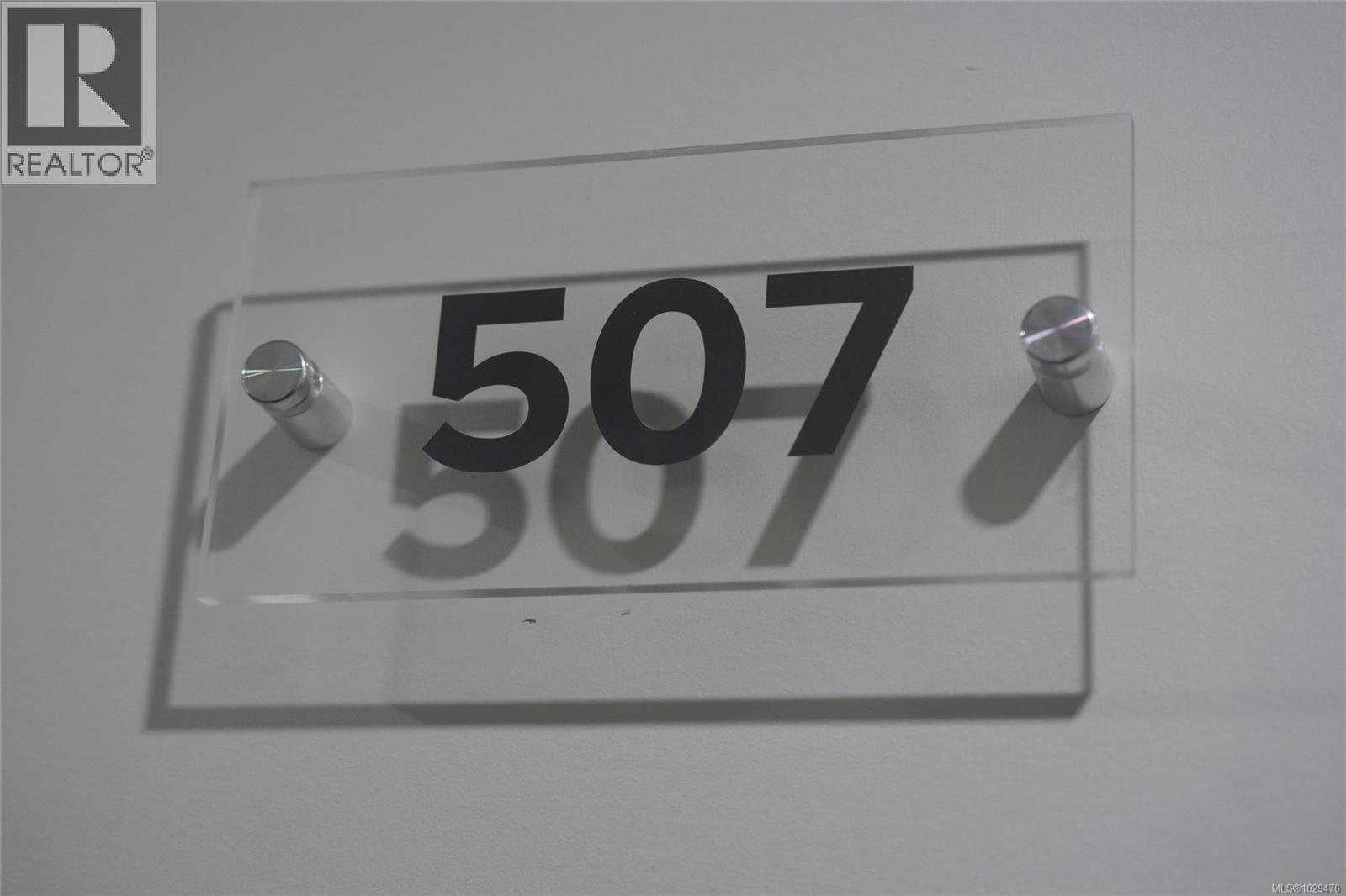 #507 45 HALIBURTON ST - 49