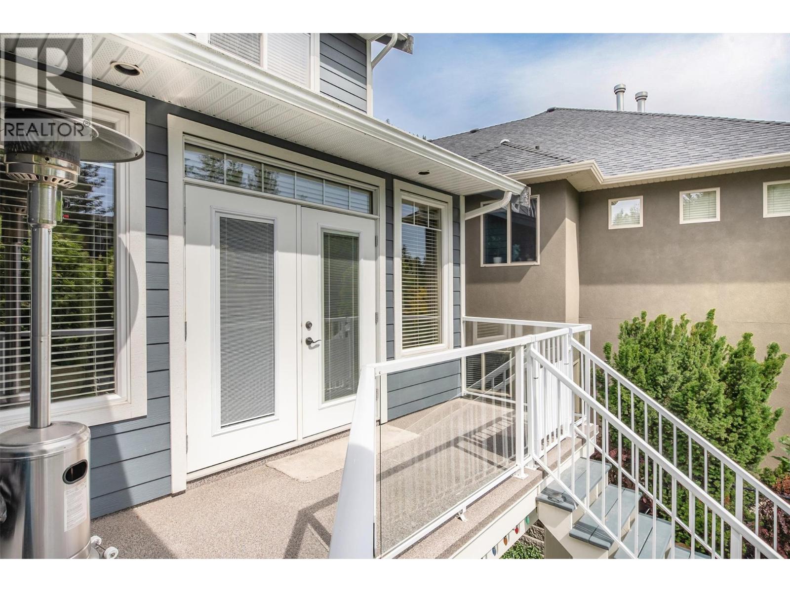 2423 Paramount Drive, West Kelowna