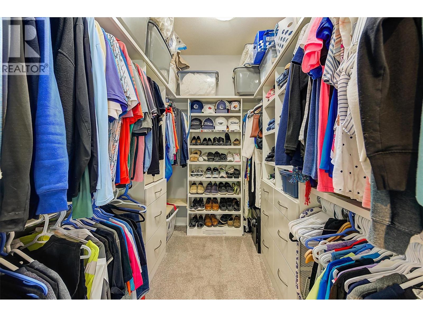 2423 Paramount Drive, West Kelowna