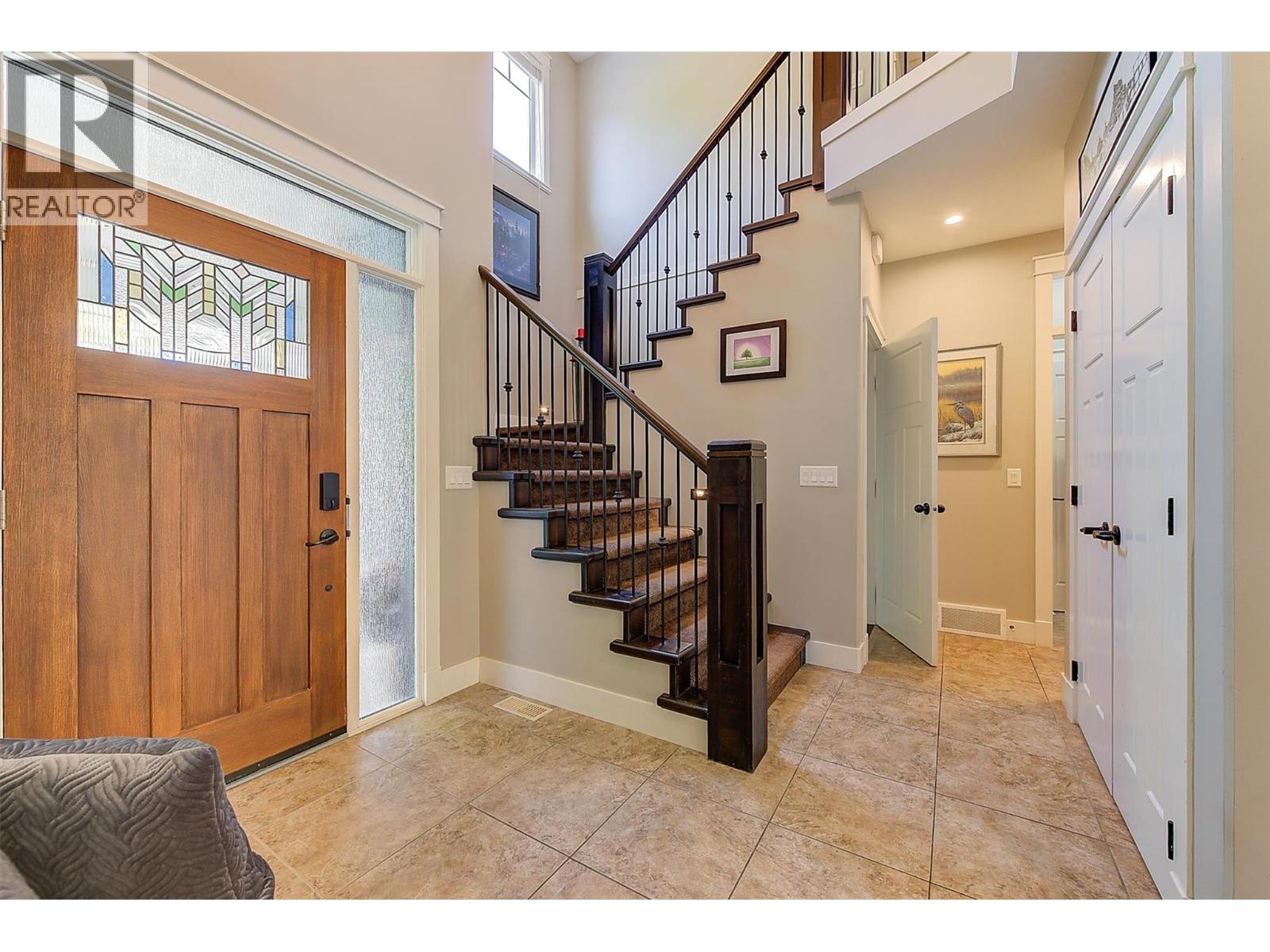 2423 Paramount Drive, West Kelowna