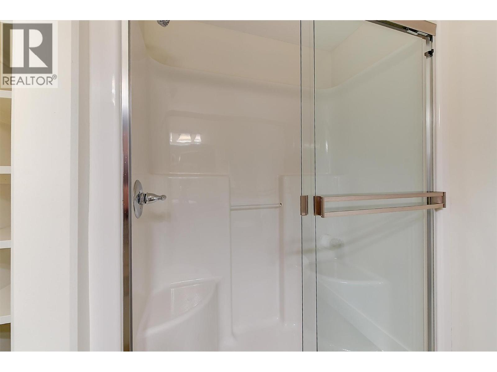 2423 Paramount Drive, West Kelowna