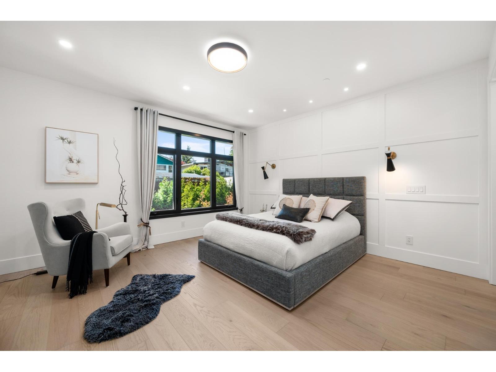 1255 KENT STREET, White Rock