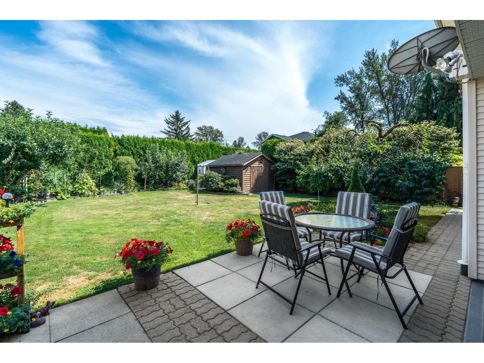 10067 MERRITT DRIVE, Fairfield Island, Chilliwack