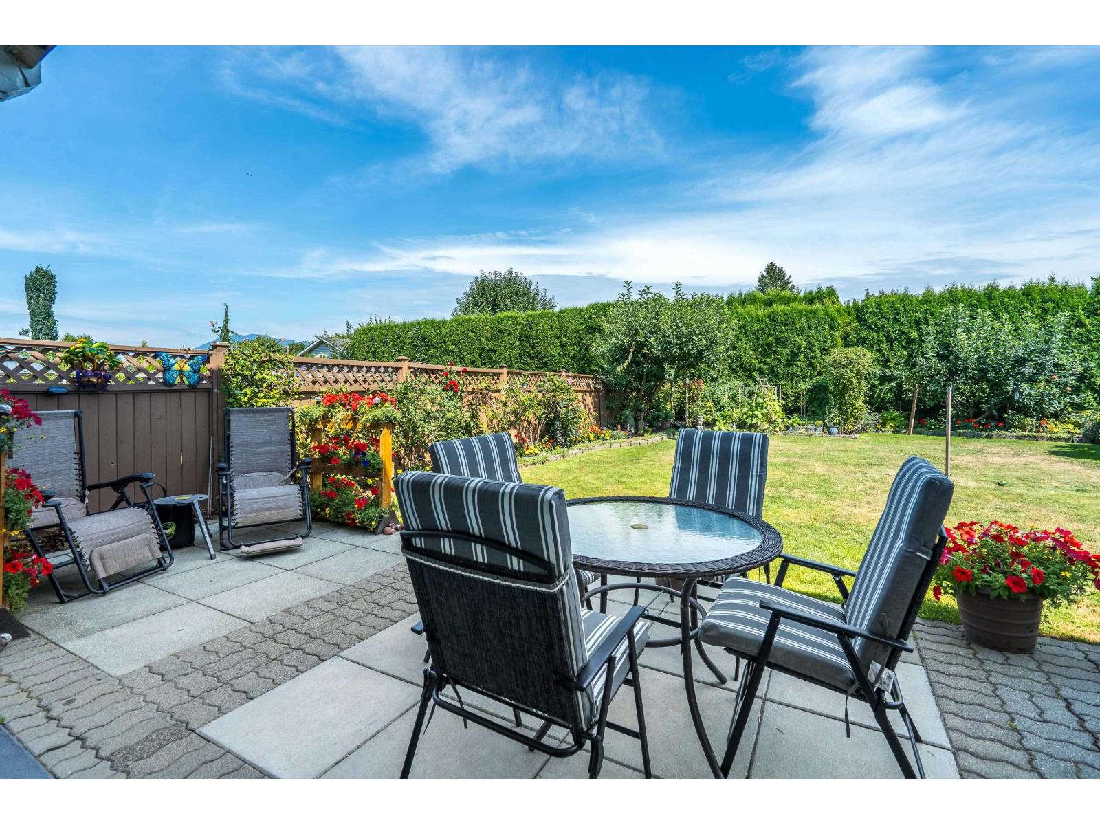 10067 MERRITT DRIVE, Fairfield Island, Chilliwack