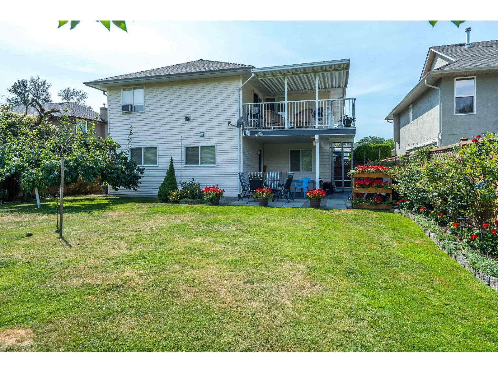 10067 MERRITT DRIVE, Fairfield Island, Chilliwack