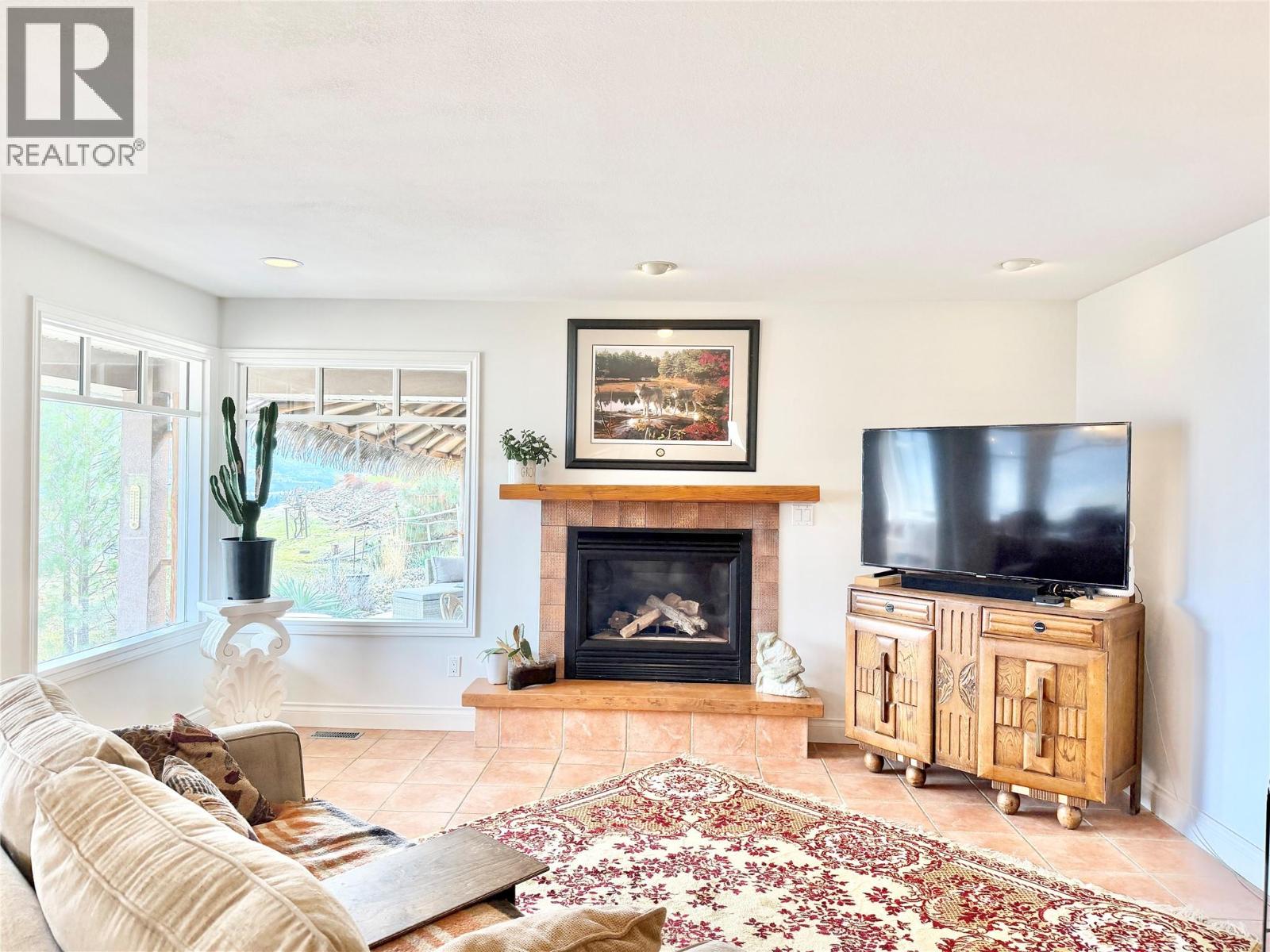 614 Wilson Mountain Road, Oliver