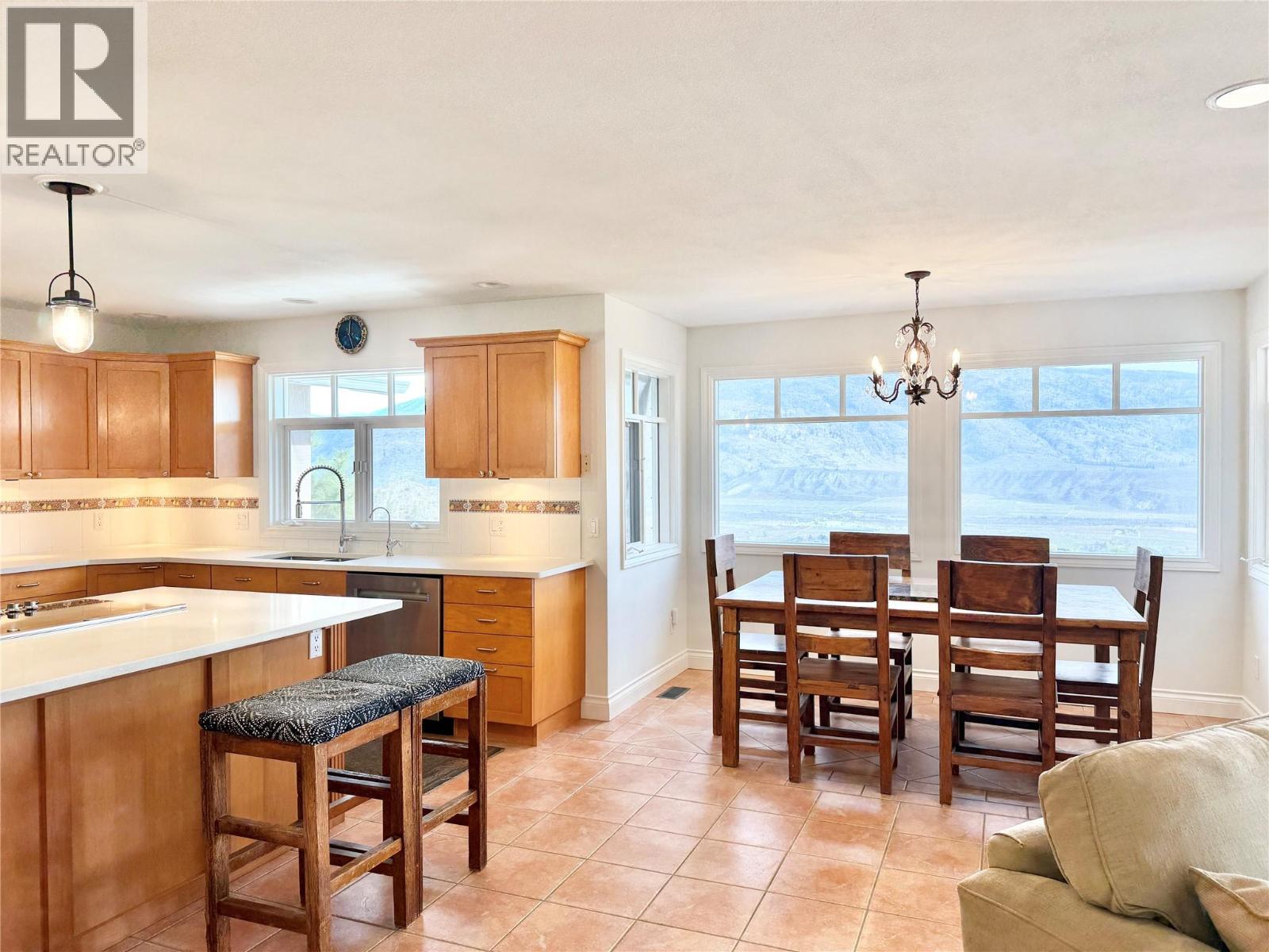 614 Wilson Mountain Road, Oliver