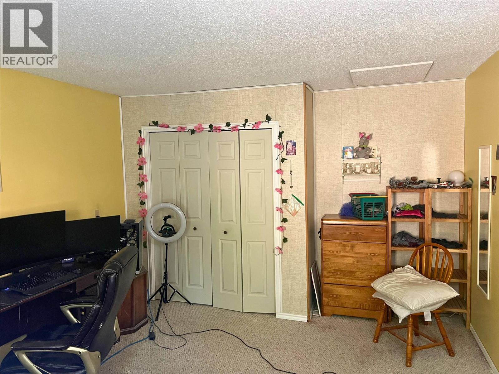 7508 Crowfoot Drive, Anglemont