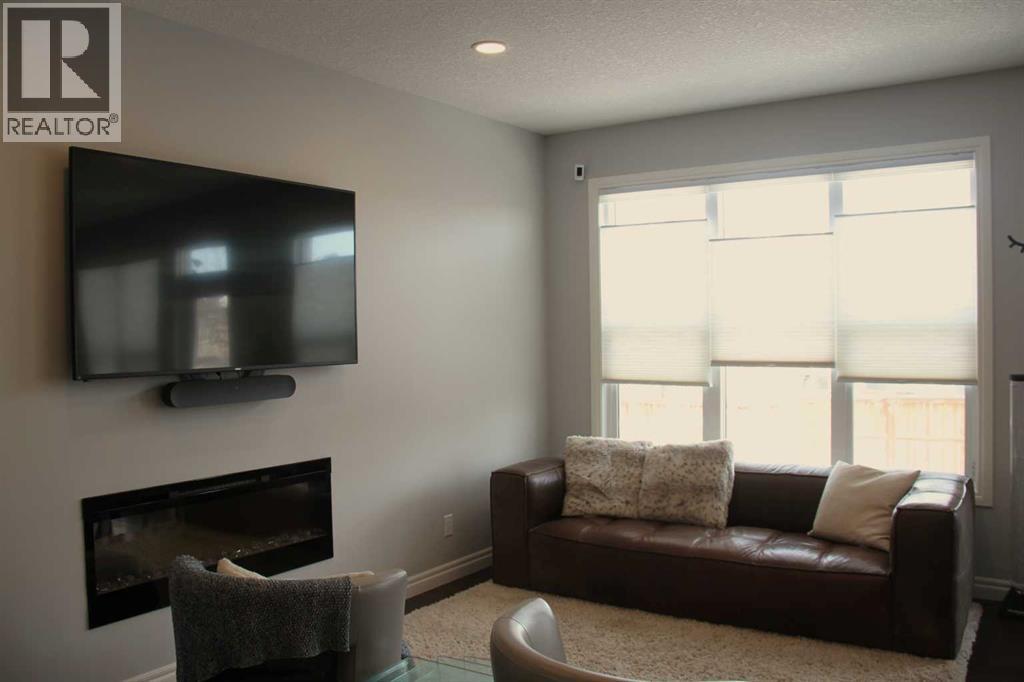 Single Family House for Sale in  Nolancrest Rise NW Nolan Hill Calgary 