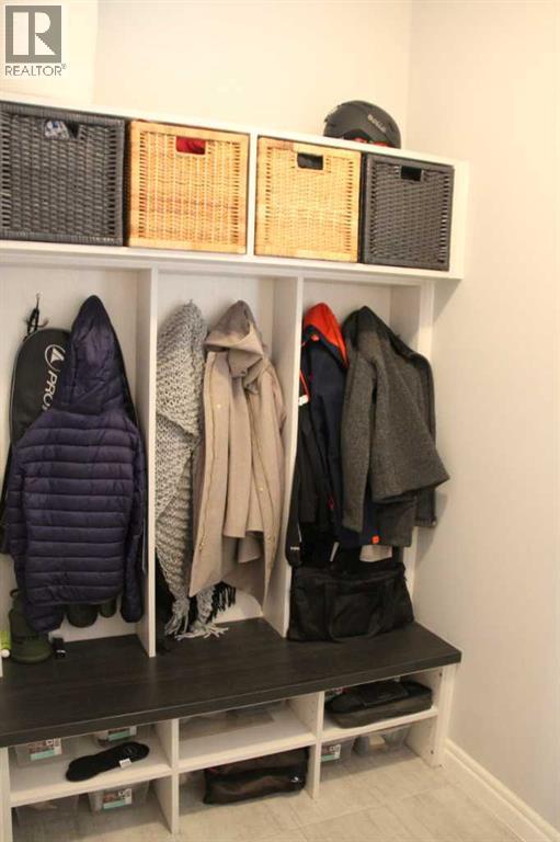 Single Family House for Sale in  Nolancrest Rise NW Nolan Hill Calgary 