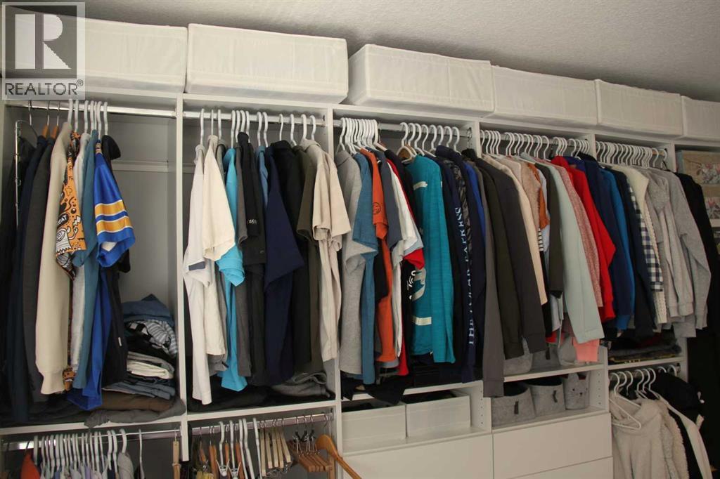 Single Family House for Sale in  Nolancrest Rise NW Nolan Hill Calgary 