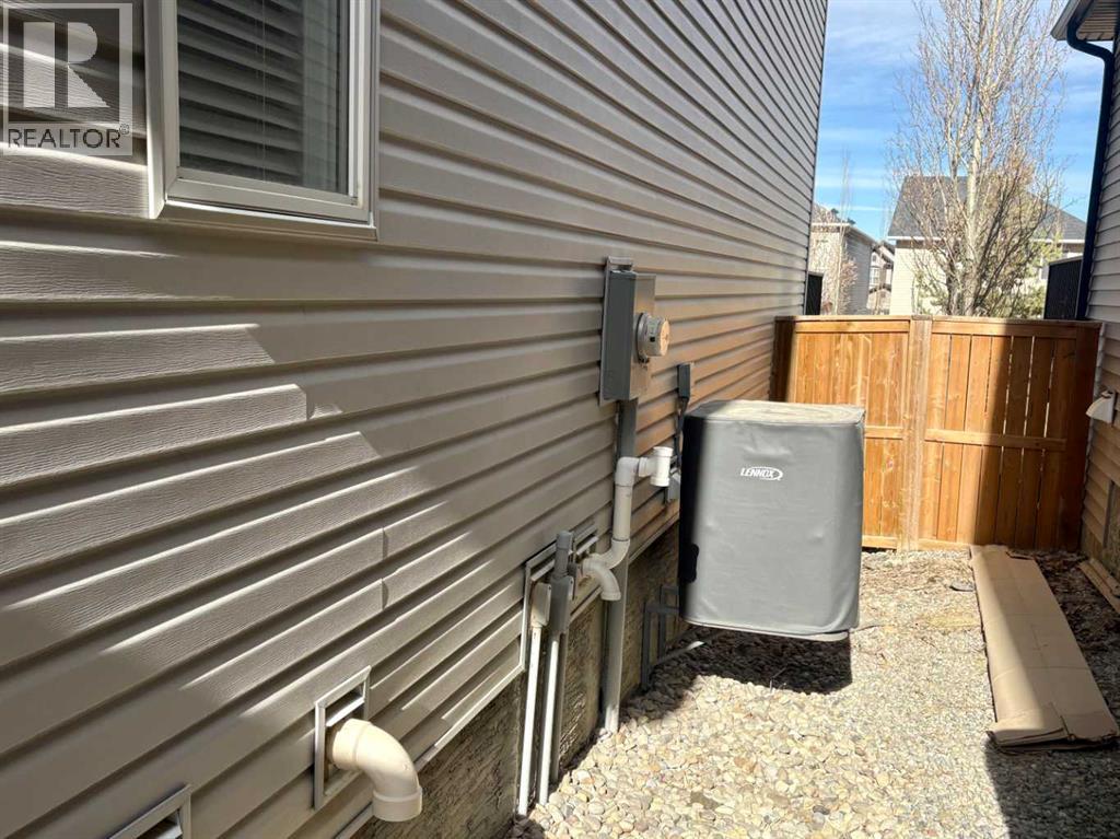 Single Family House for Sale in  Nolancrest Rise NW Nolan Hill Calgary 