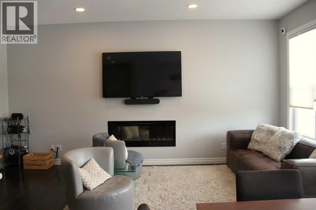 Single Family House for Sale in  Nolancrest Rise NW Nolan Hill Calgary 