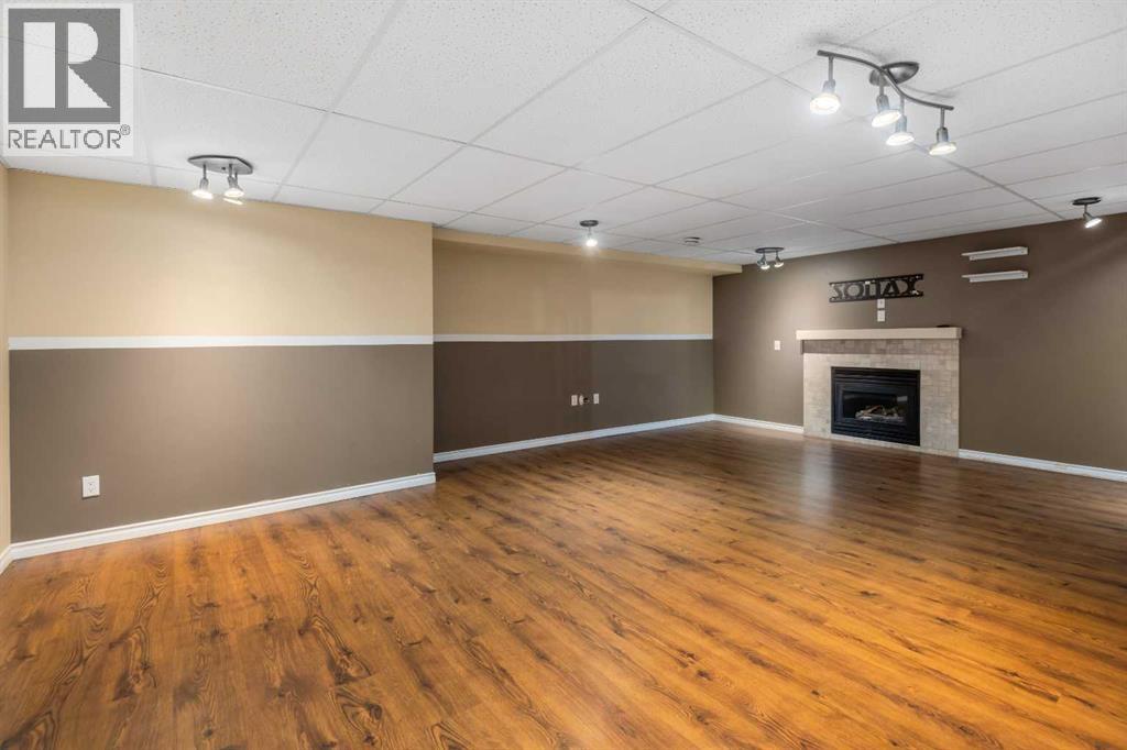 Single Family House Bungalow for Sale in  Doverthorn Close SE Dover Calgary 