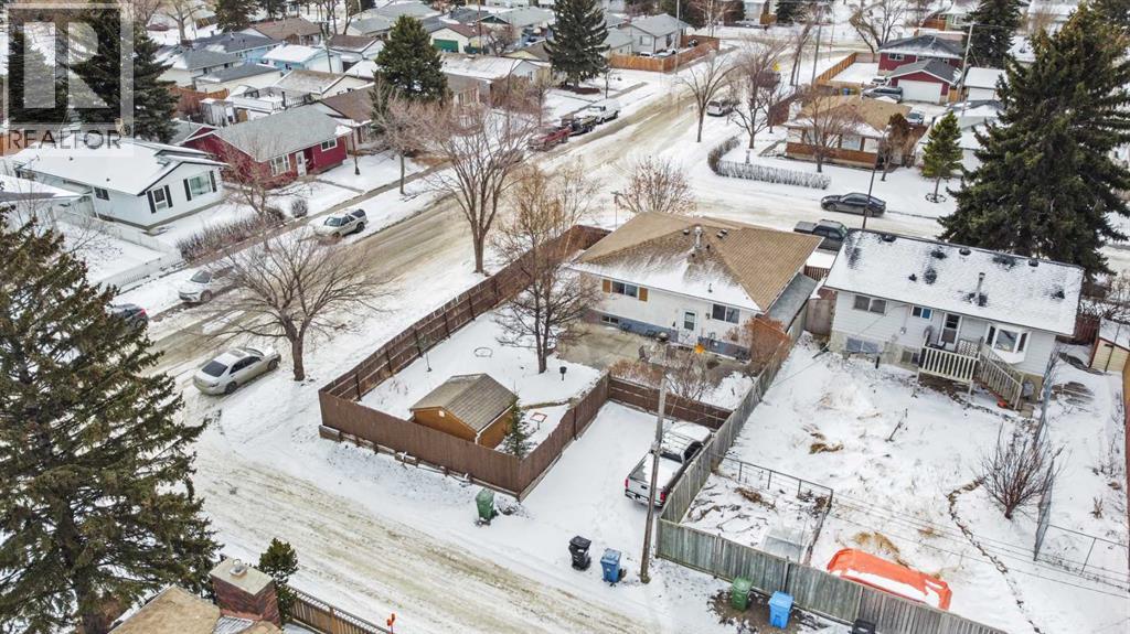 Single Family House Bungalow for Sale in  Doverthorn Close SE Dover Calgary 