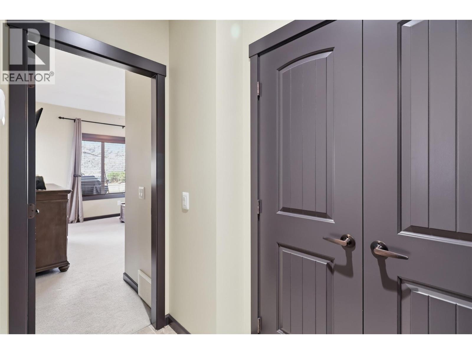 593 STONERIDGE DRIVE - 20