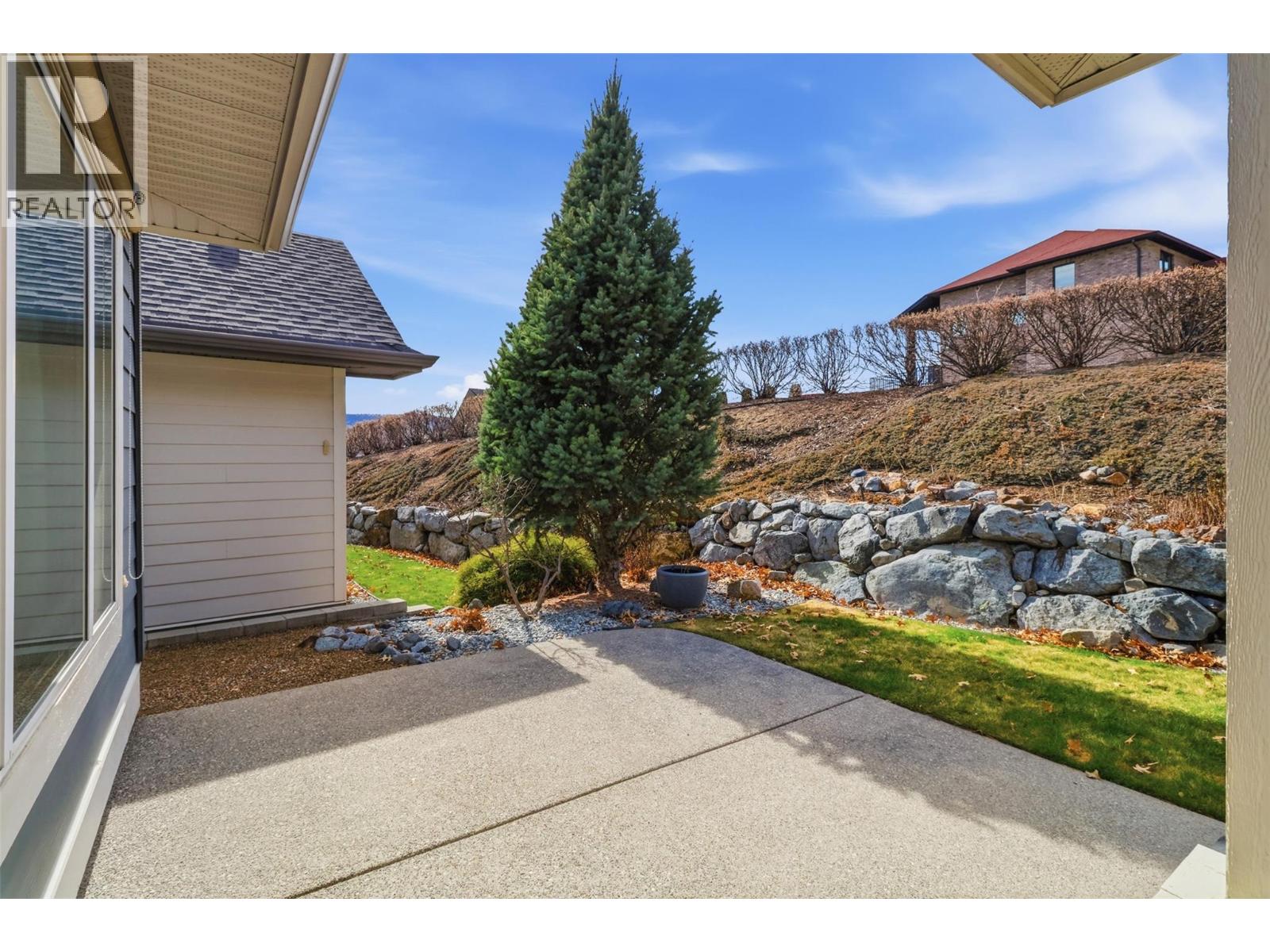 593 STONERIDGE DRIVE - 12