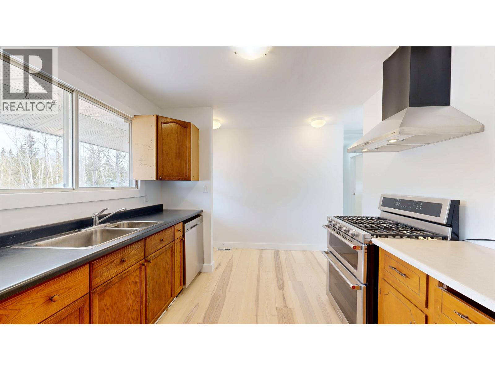 5957 LITTLE FORT 24 HIGHWAY - 11