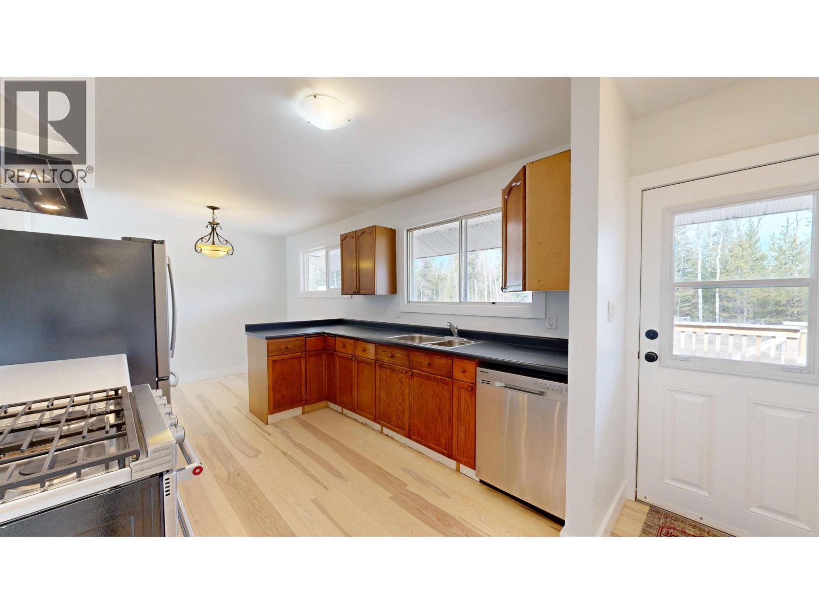 5957 LITTLE FORT 24 HIGHWAY - 13