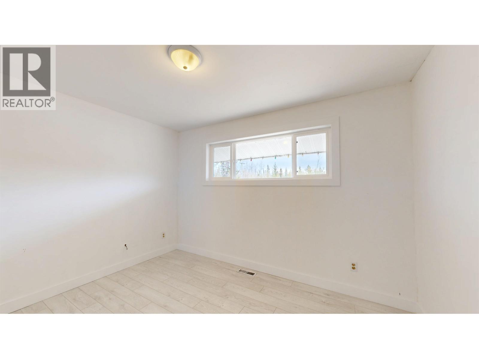 5957 LITTLE FORT 24 HIGHWAY - 14