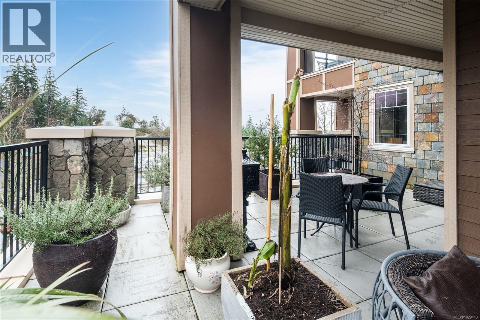 #211 1325 BEAR MOUNTAIN PKWY - 21