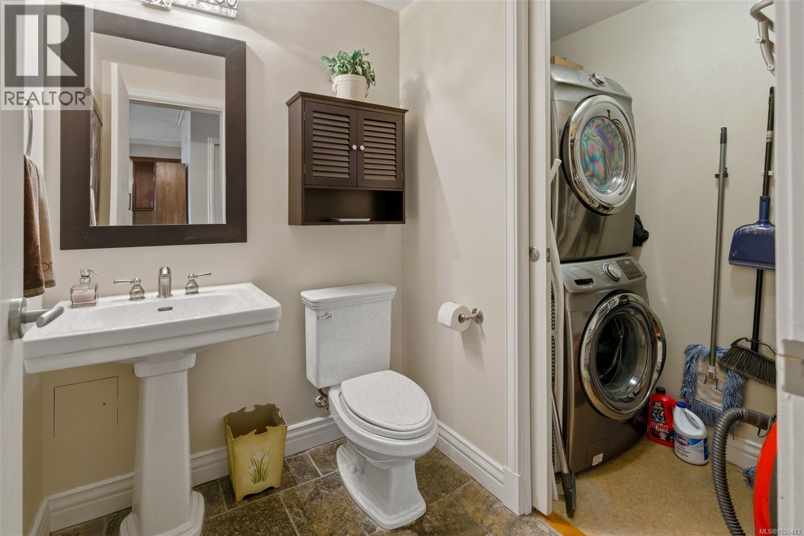 #211 1325 BEAR MOUNTAIN PKWY - 23