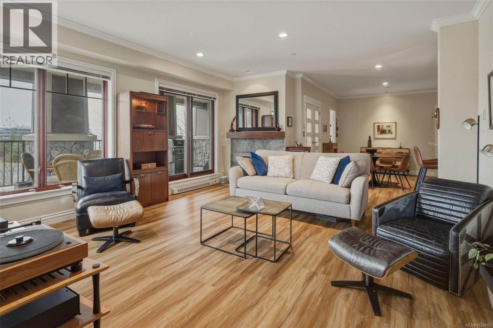 #211 1325 BEAR MOUNTAIN PKWY - 7