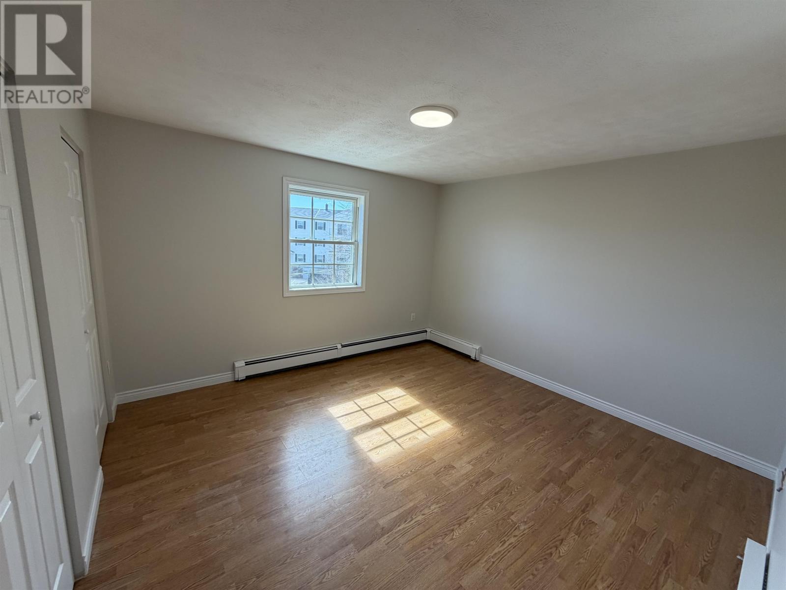 UNIT 10 10 GLEN STEWART DRIVE - 6