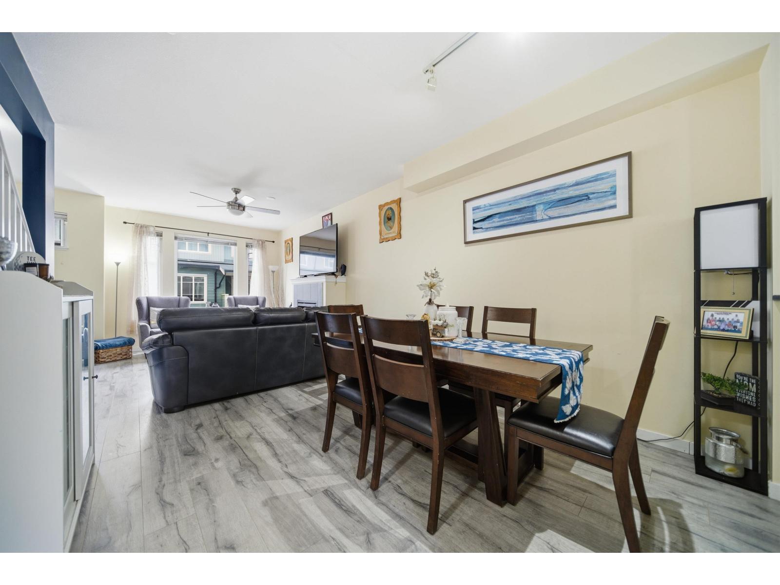 38 6575 192 Street - photo 2