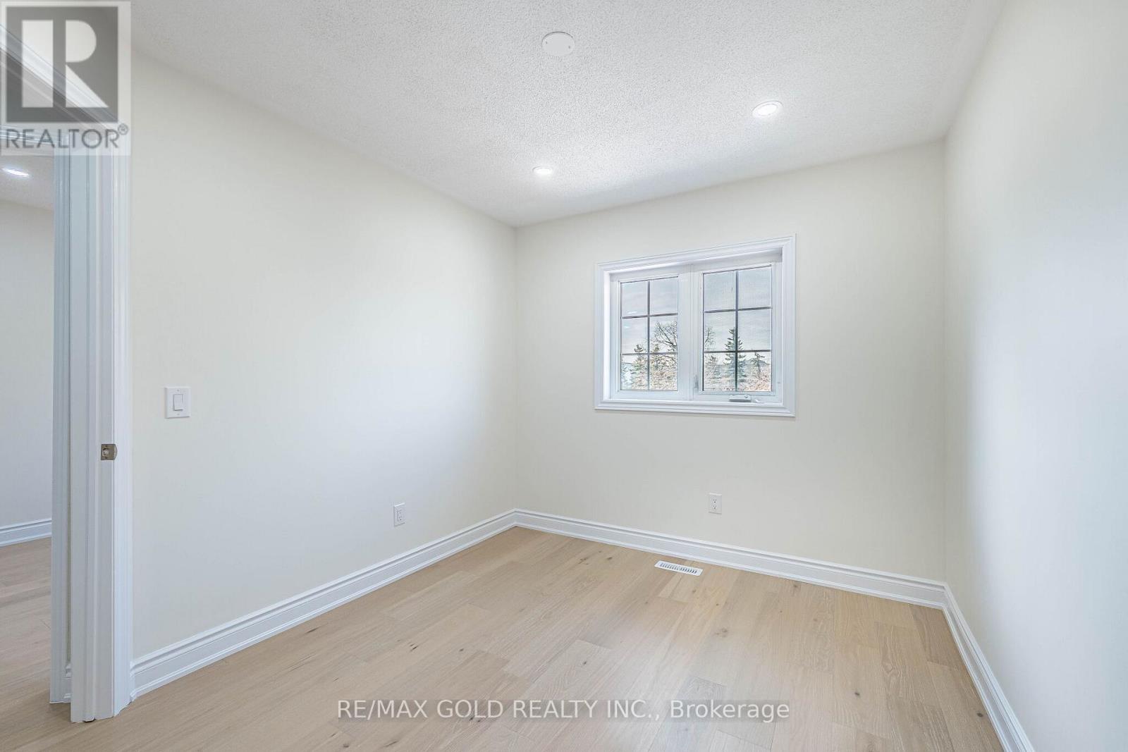 110 SANDYSHORES DRIVE,Brampton (Sandringham-Wellington),,