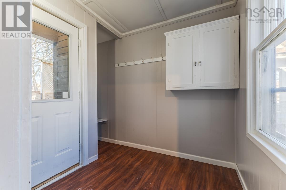 Property 4 of 45 of 104 LORNE Street