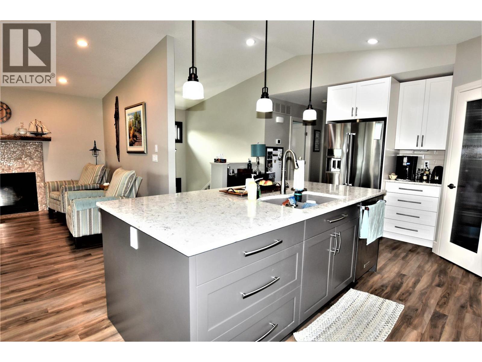 129 Deer Street - 17