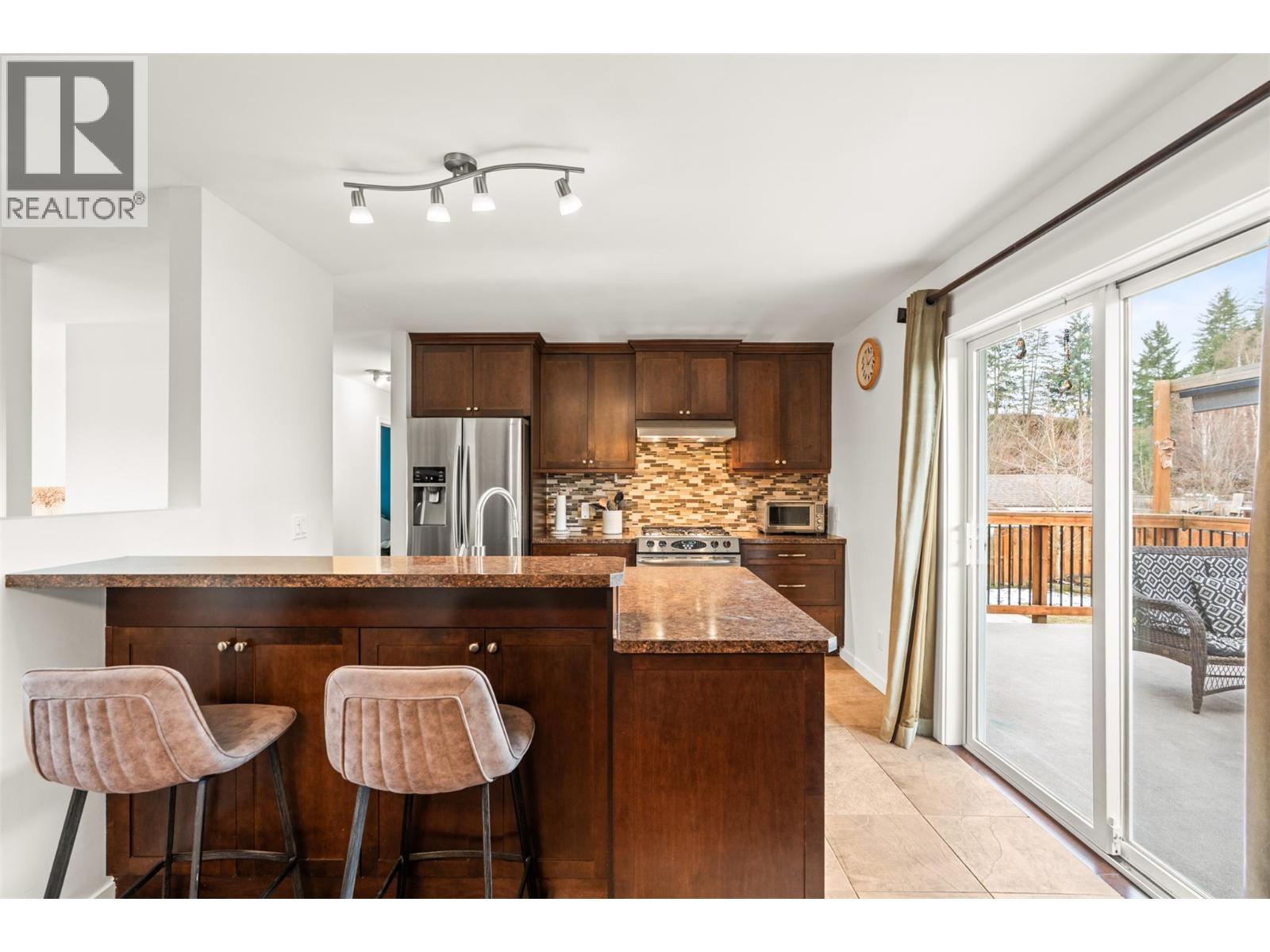 2697 Jarvis Crescent, Armstrong