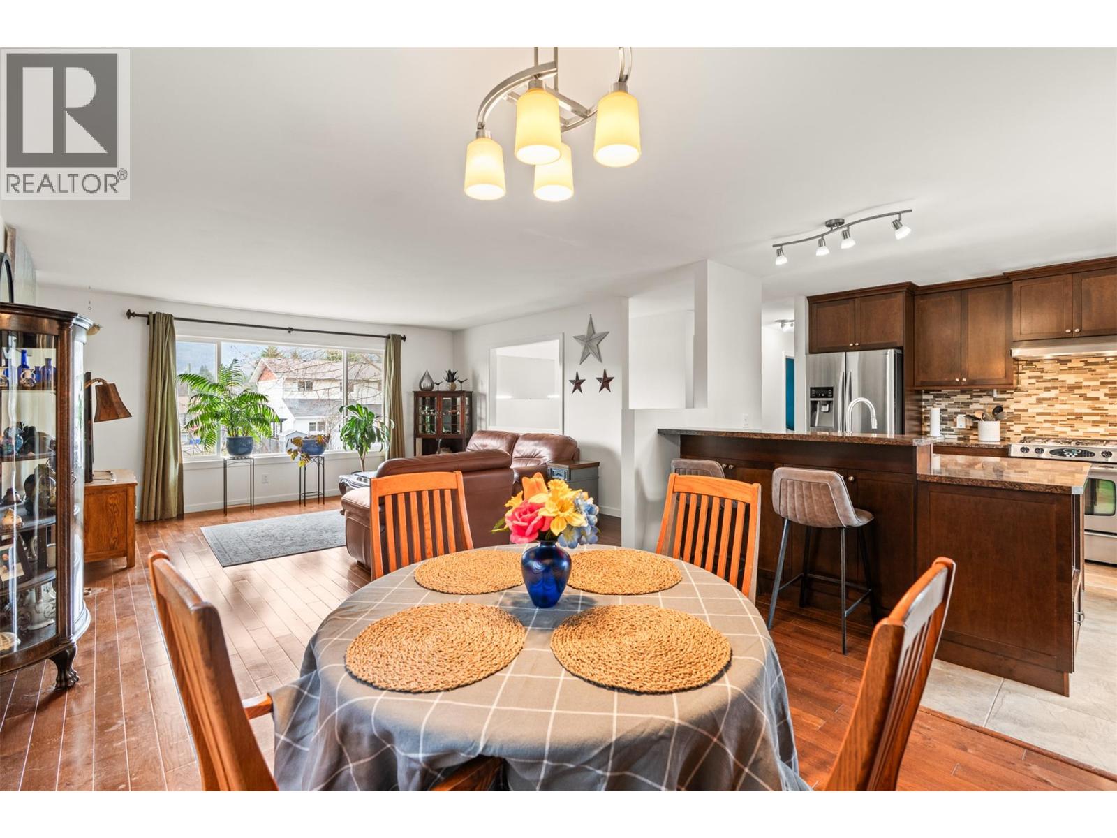 2697 Jarvis Crescent, Armstrong