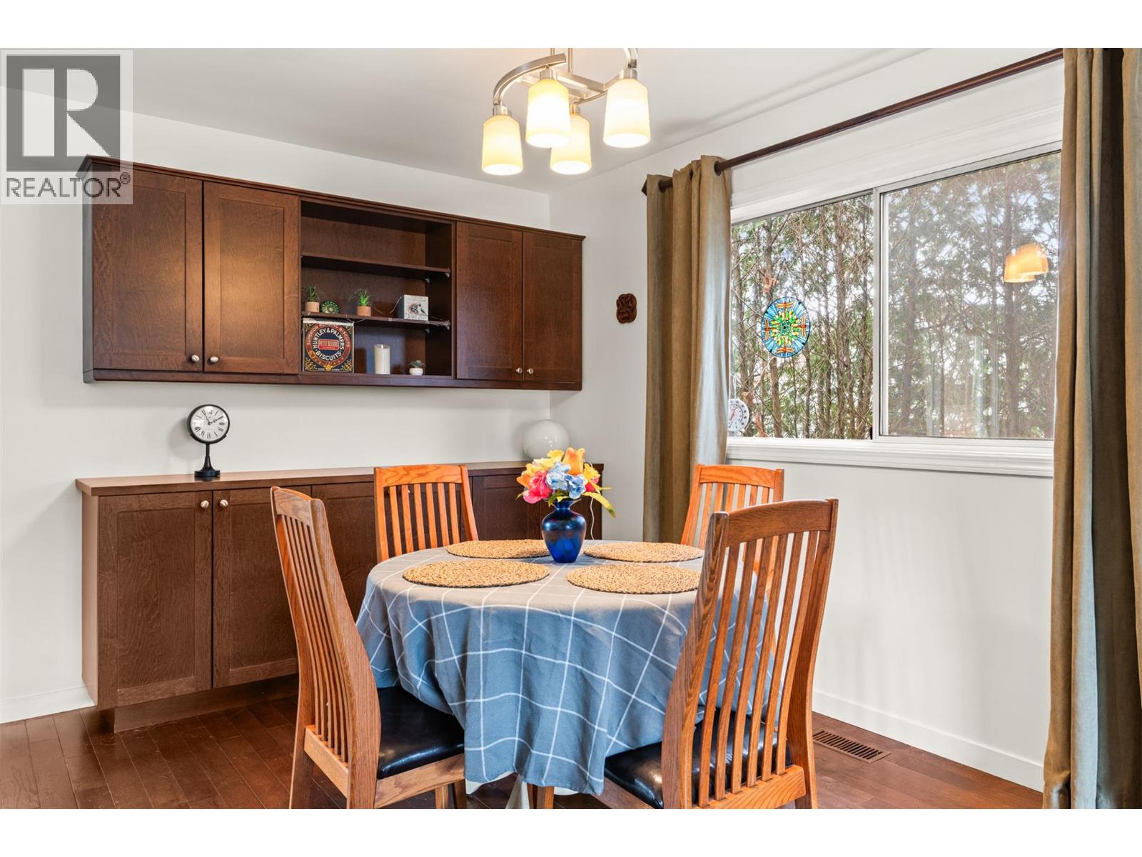 2697 Jarvis Crescent, Armstrong