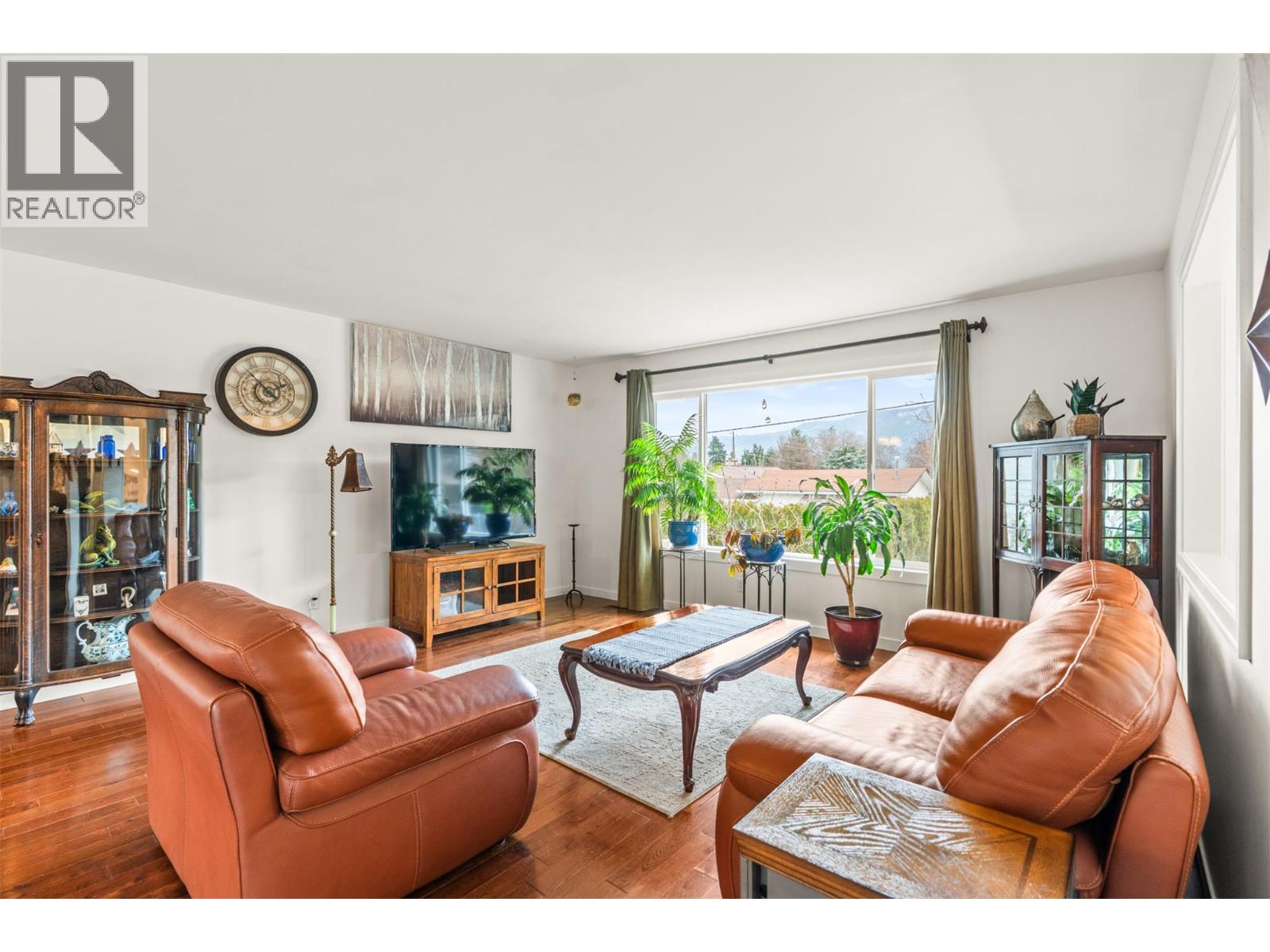 2697 Jarvis Crescent, Armstrong