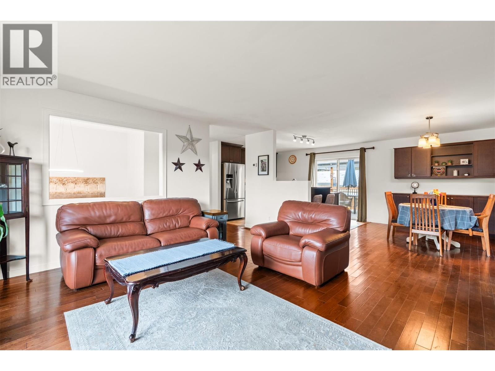 2697 Jarvis Crescent, Armstrong