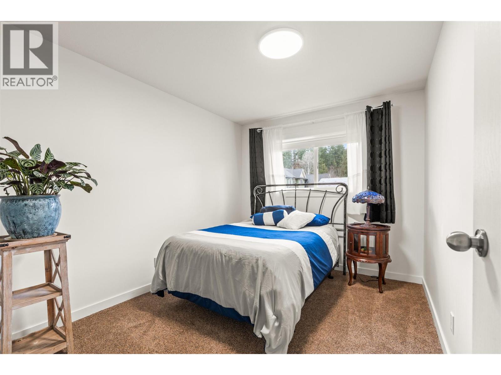 2697 Jarvis Crescent, Armstrong