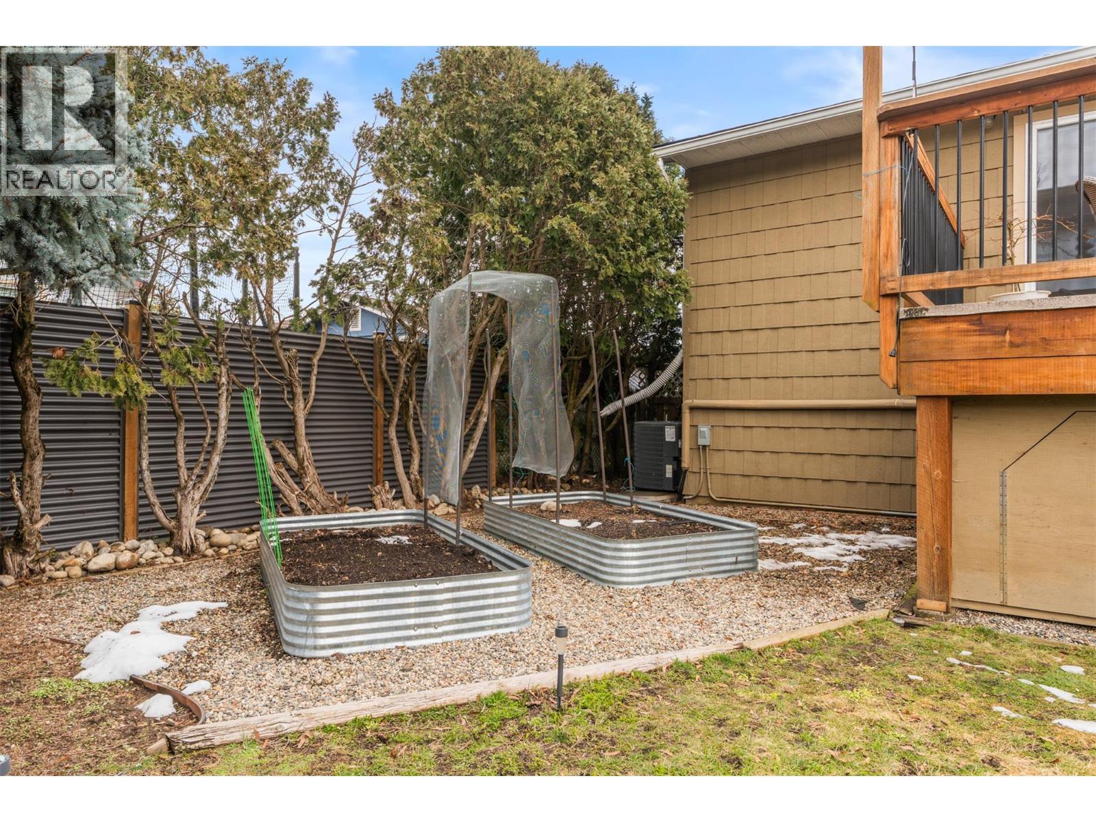 2697 Jarvis Crescent, Armstrong